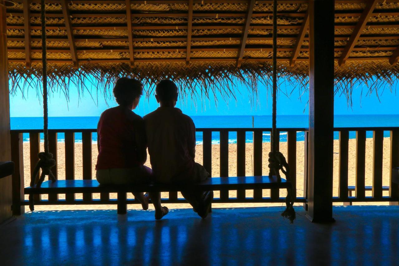 Ganesh Garden Beach Cabanas Tangalle Exterior foto