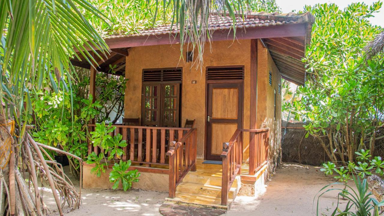 Ganesh Garden Beach Cabanas Tangalle Exterior foto